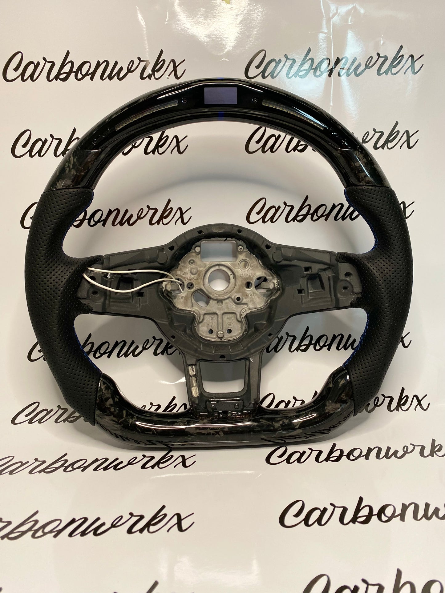 cWrkx/ Forge Carbon Lenkrad Konfigurator