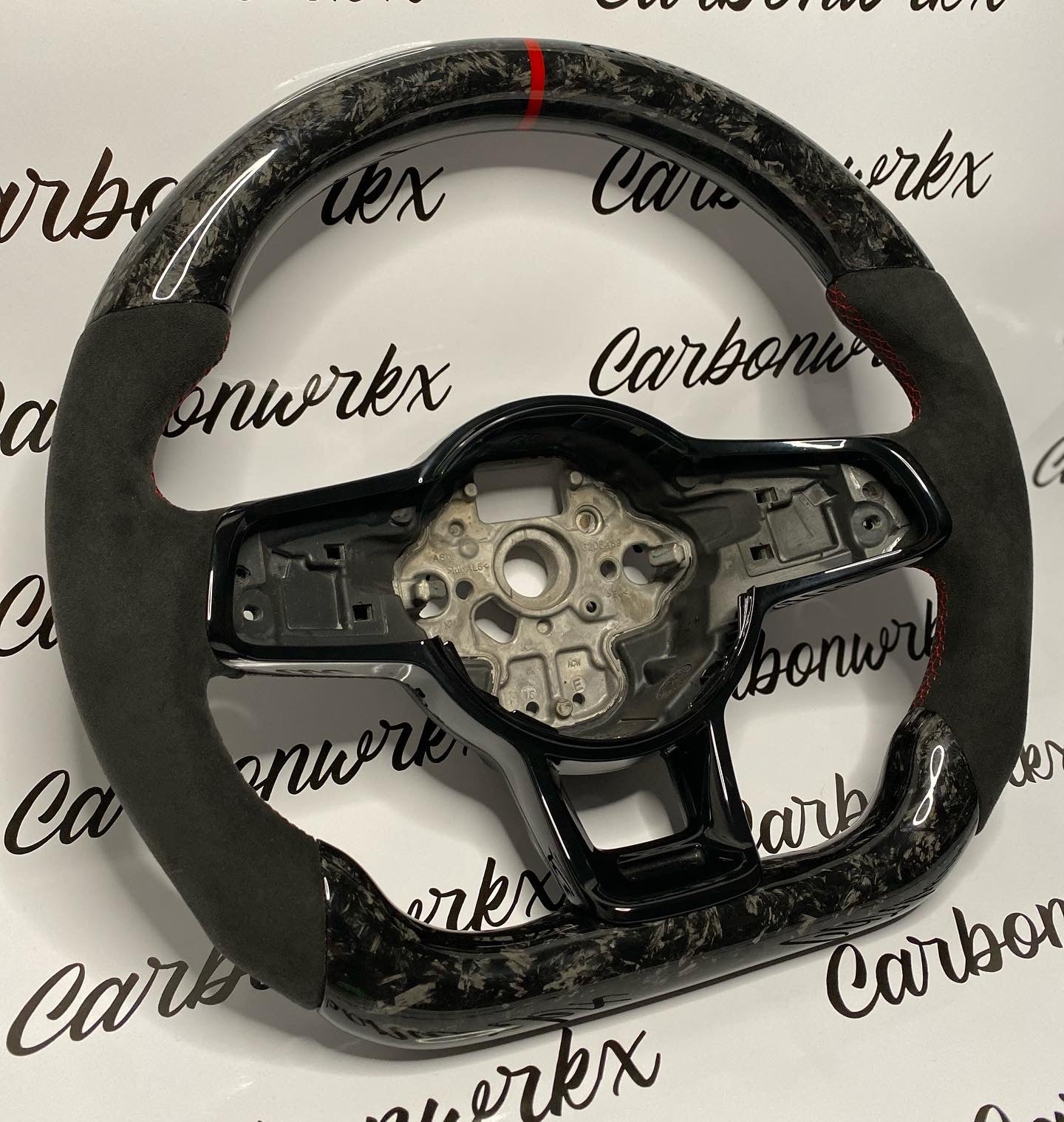 cWrkx/ Forge Carbon Lenkrad Konfigurator